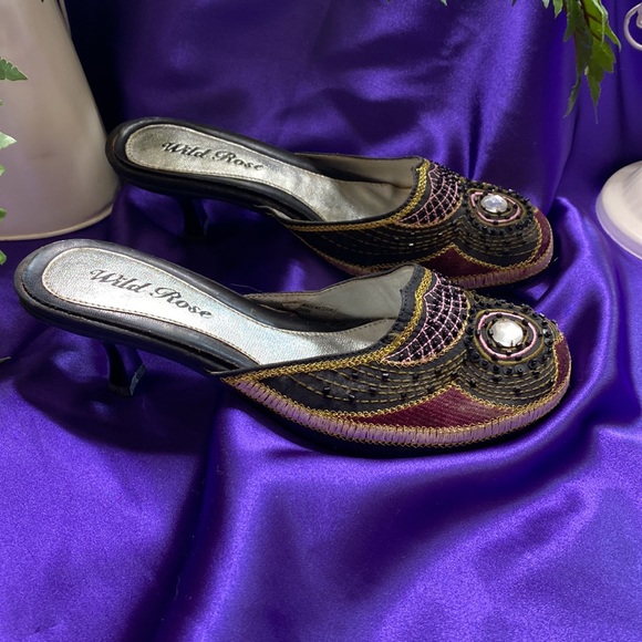New 📌 Wild Rose slip on Sandals - Mules with beautiful  Beading - Picture 5 of 13